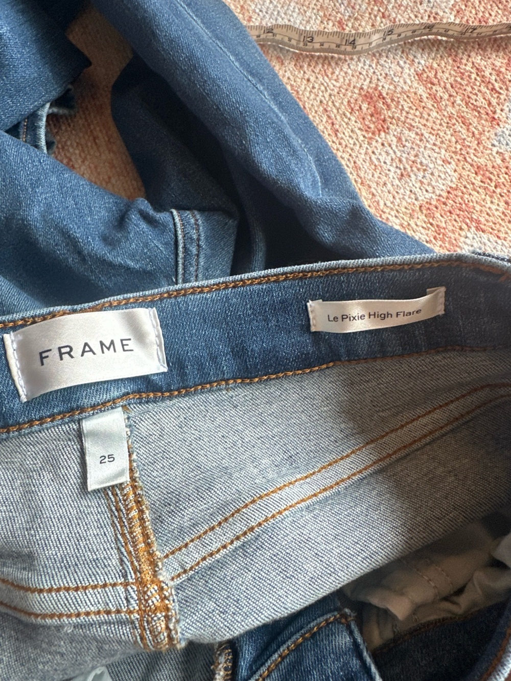FRAME denim Le Pixie High Flare Bestia wash LPXHF801 size 25 medium wash - Picture 3 of 10